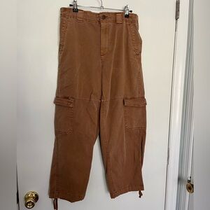 Old Navy camel cargo pants